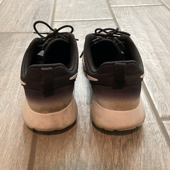 Nike Roshe Run Black and White Ombré - Picture 4 of 12